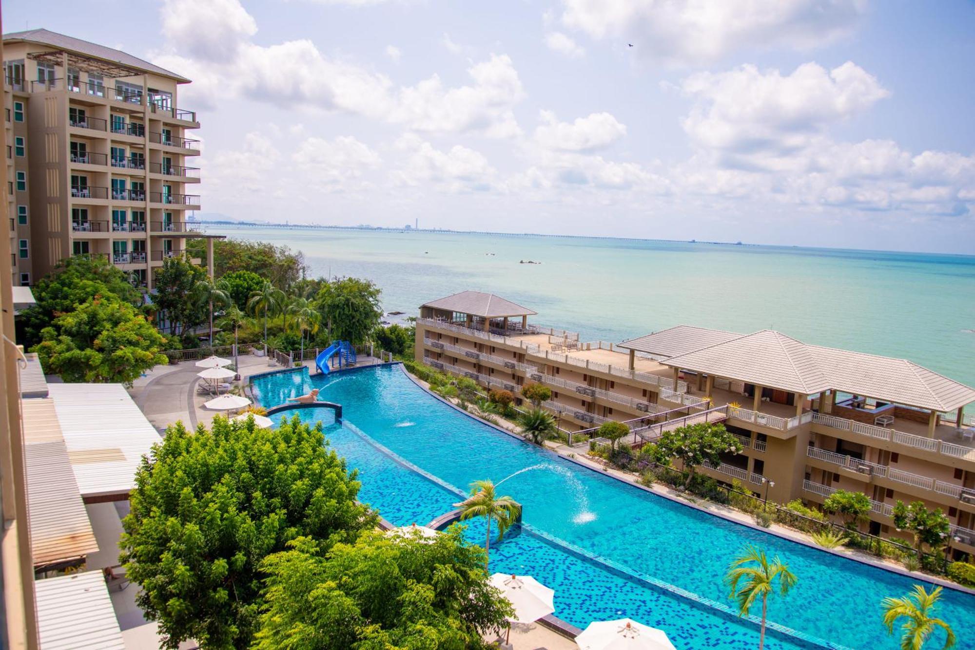 Royal Phala Cliff Beach Resort Банчанг Екстер'єр фото