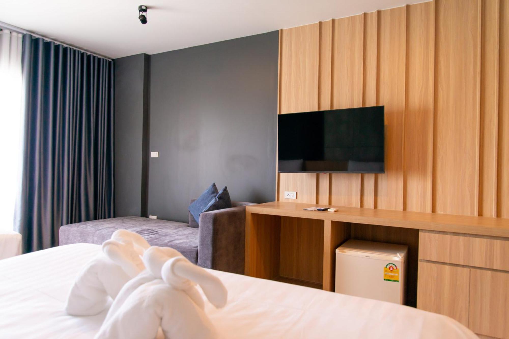 Royal Phala Cliff Beach Resort Банчанг Екстер'єр фото