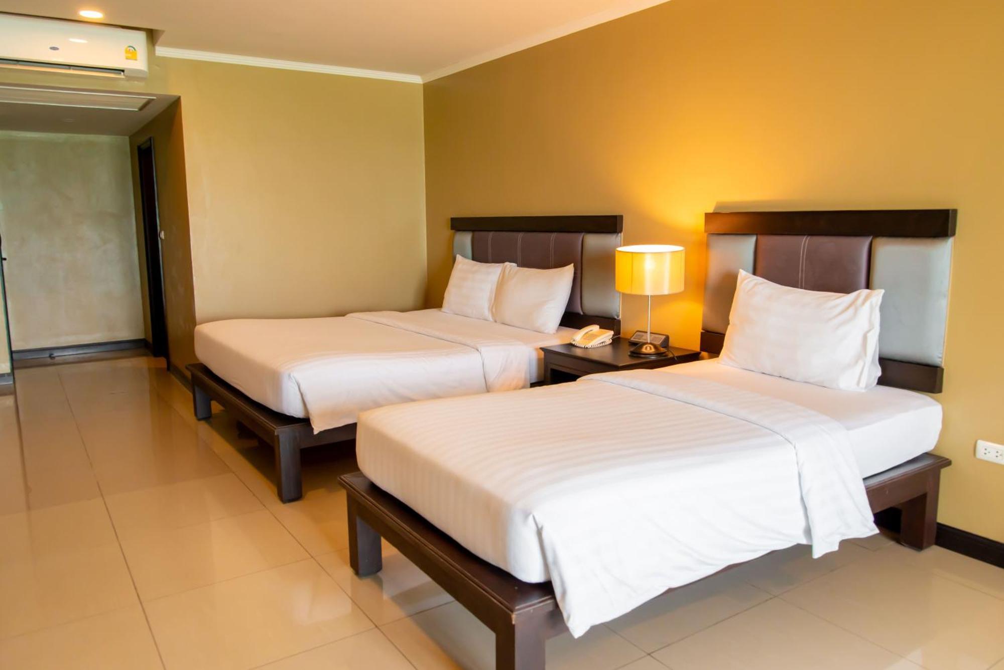 Royal Phala Cliff Beach Resort Банчанг Екстер'єр фото