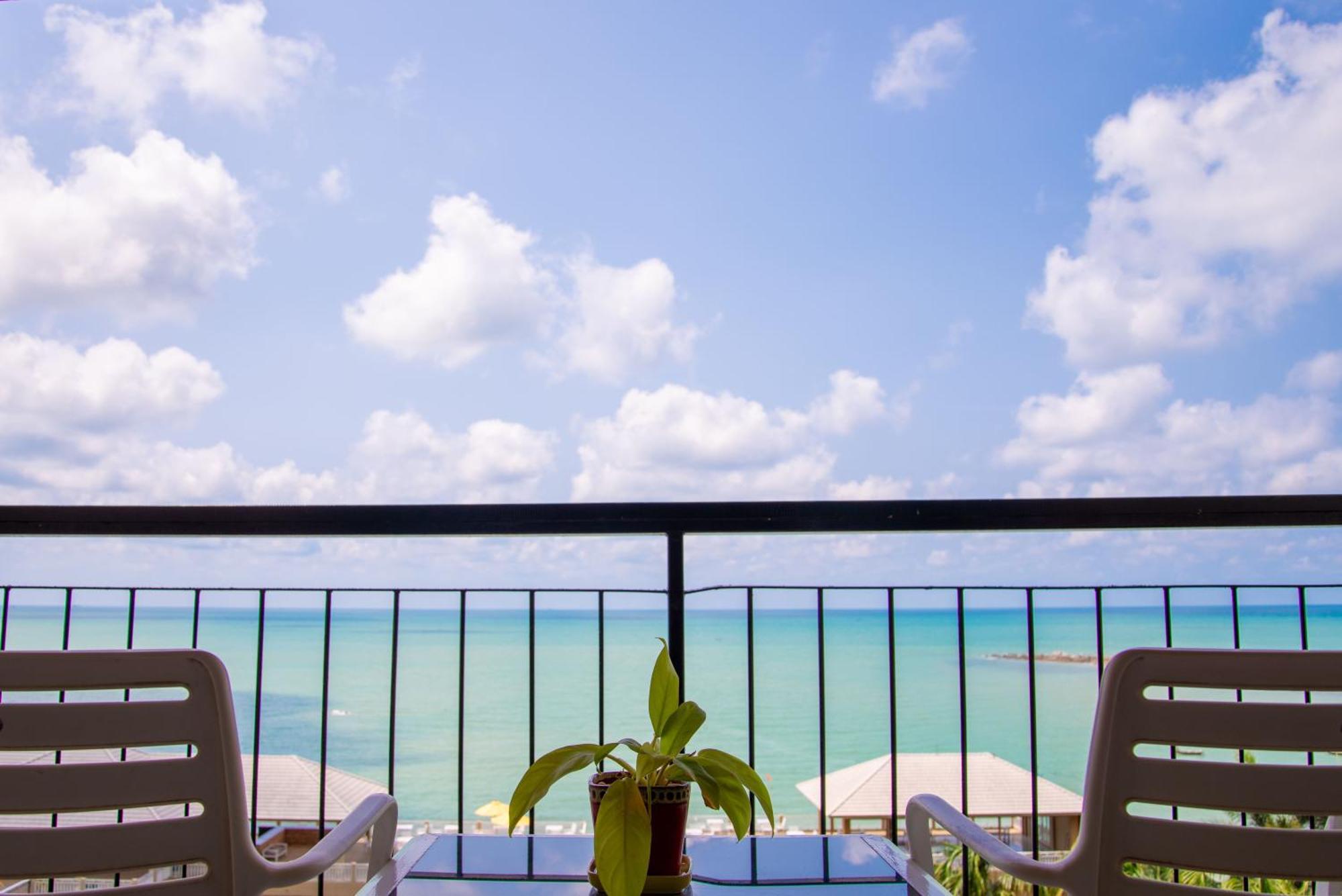 Royal Phala Cliff Beach Resort Банчанг Екстер'єр фото