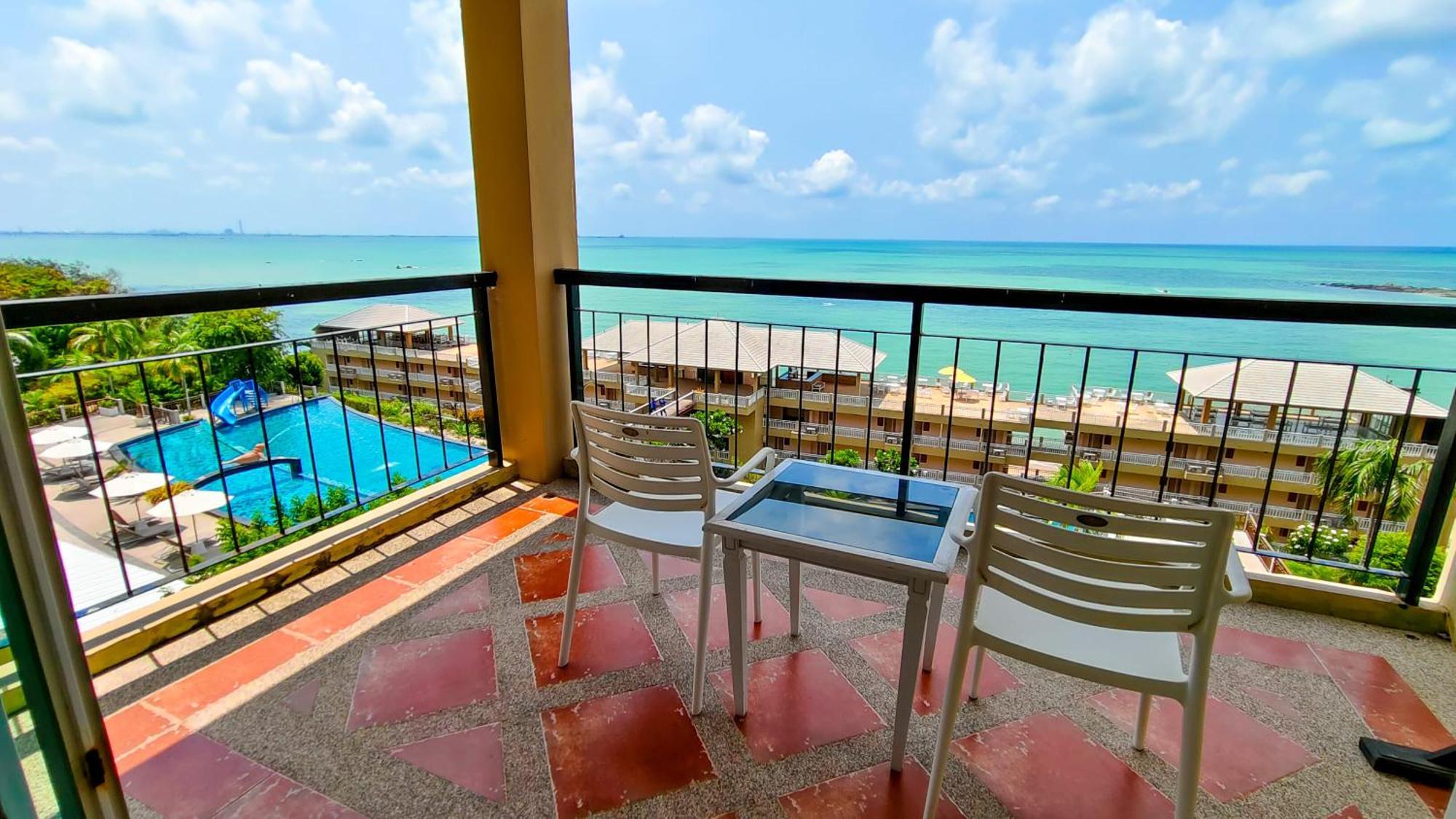 Royal Phala Cliff Beach Resort Банчанг Екстер'єр фото