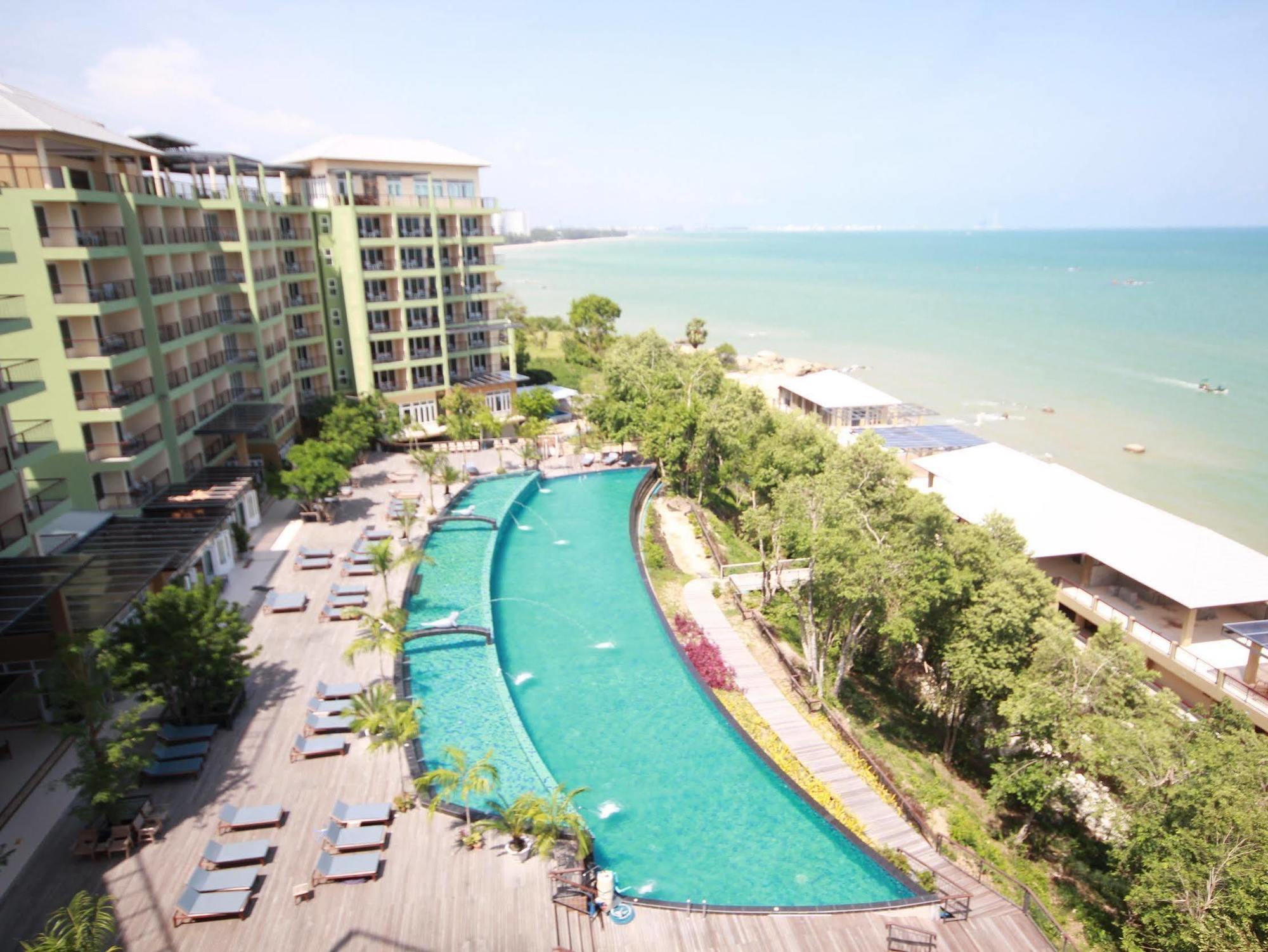 Royal Phala Cliff Beach Resort Банчанг Екстер'єр фото
